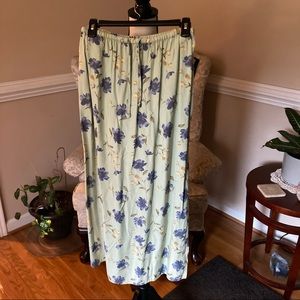 Vintage adorable floral Cherokee skirt